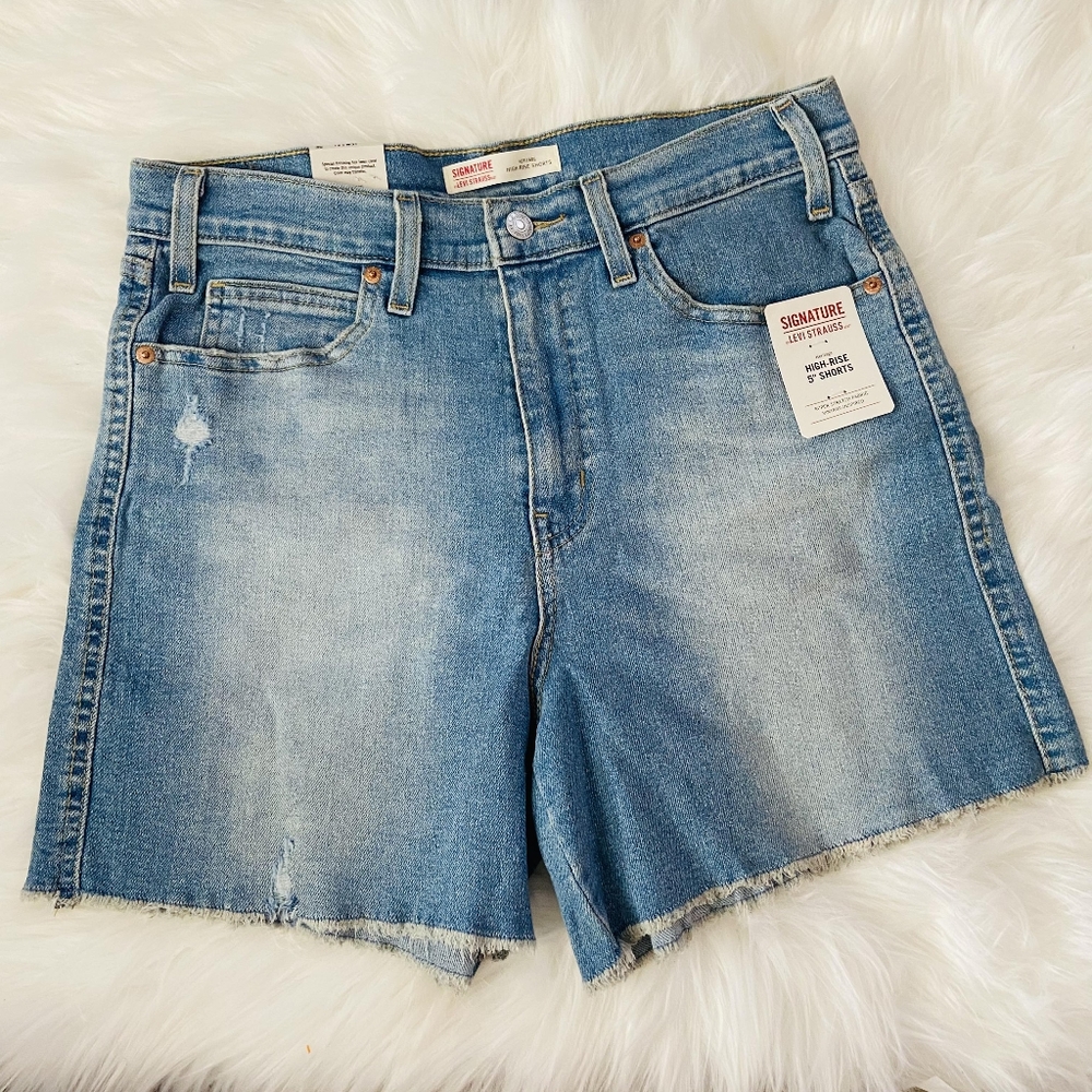Levi’s high waist denim jean shorts